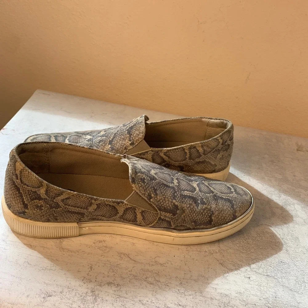 Naturalizer Zola 8M Snake Print Slip On Loafers Comfort Shoes Womens Gray Grey‎